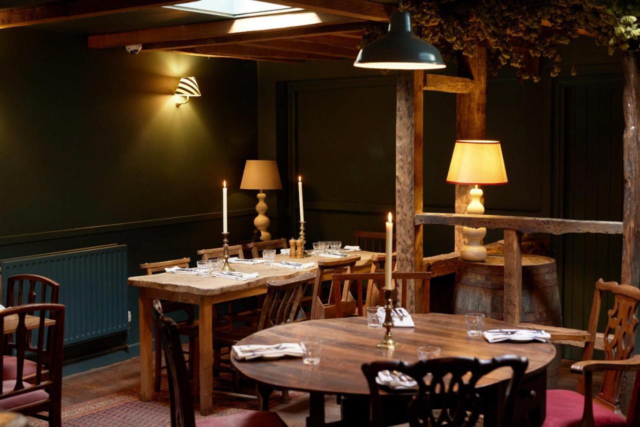 The Queen'S Head Broad Chalke Extérieur photo