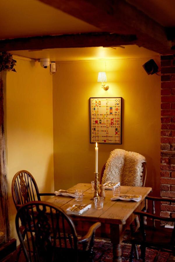 The Queen'S Head Broad Chalke Extérieur photo